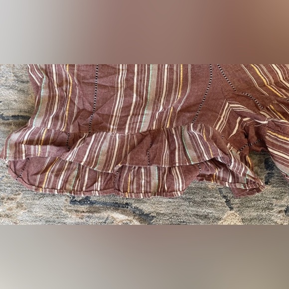 Striped Ruffle Bottom Romper - Picture 5 of 7